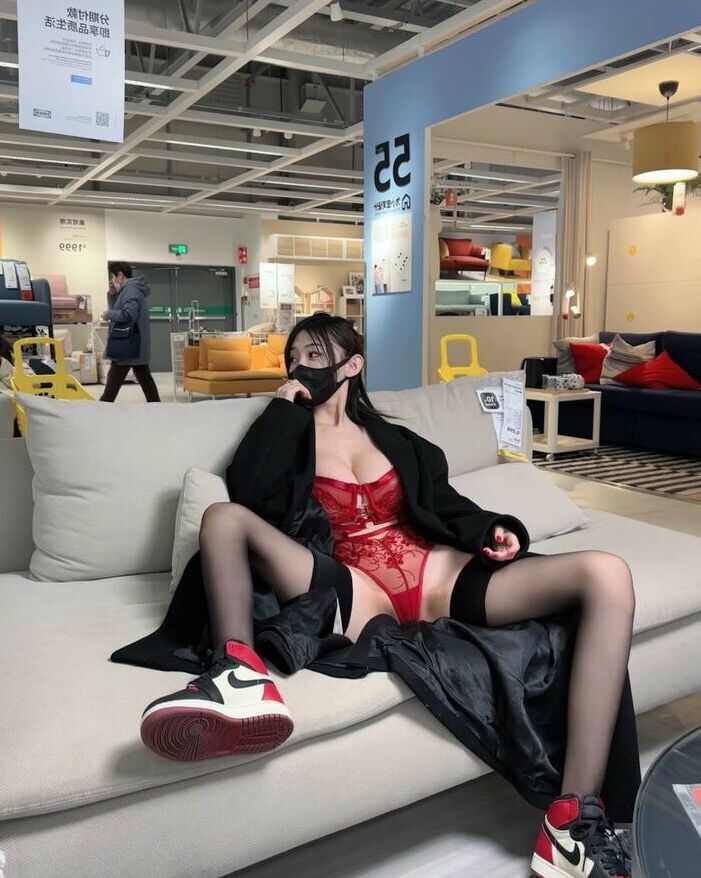 Lianhong nude