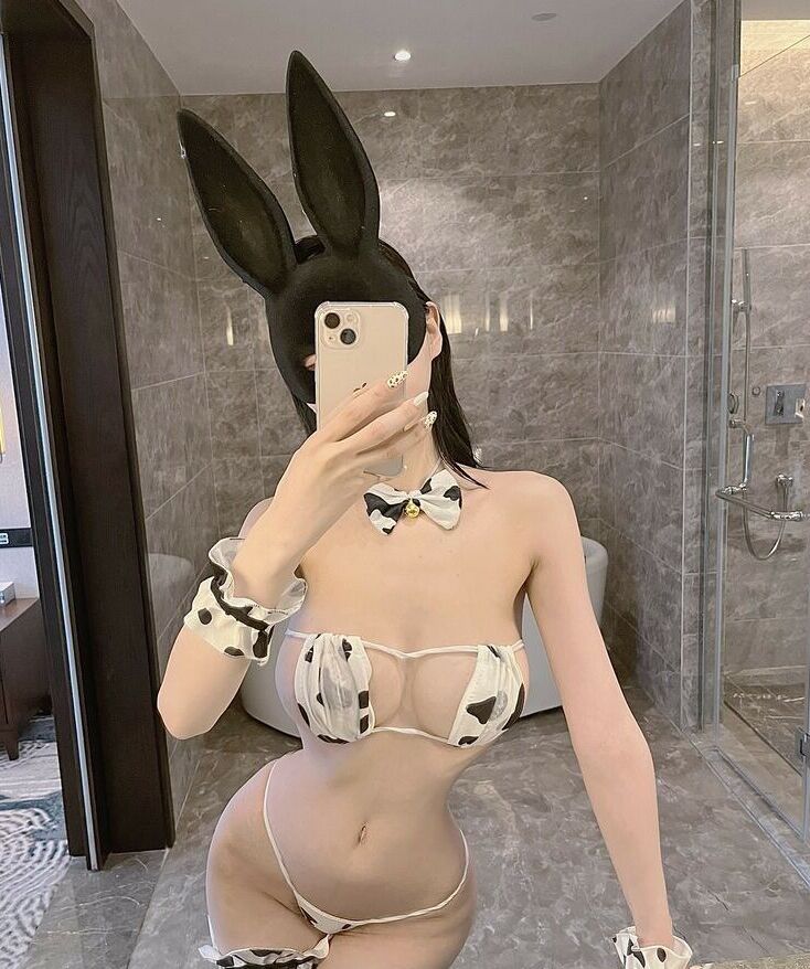 Lianhong nude