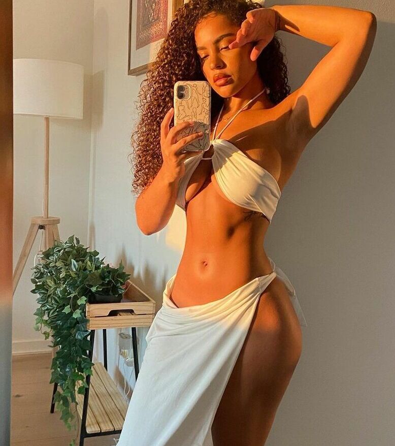 Malaika Terry nude
