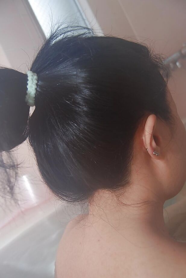 Asian chick with a hairy pussy Kanae Hiyama takes a hot bath