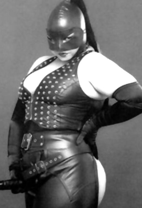 BBW Strapon Dommes by Searcher