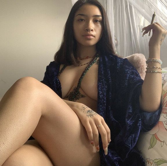 VenusMatrix nude