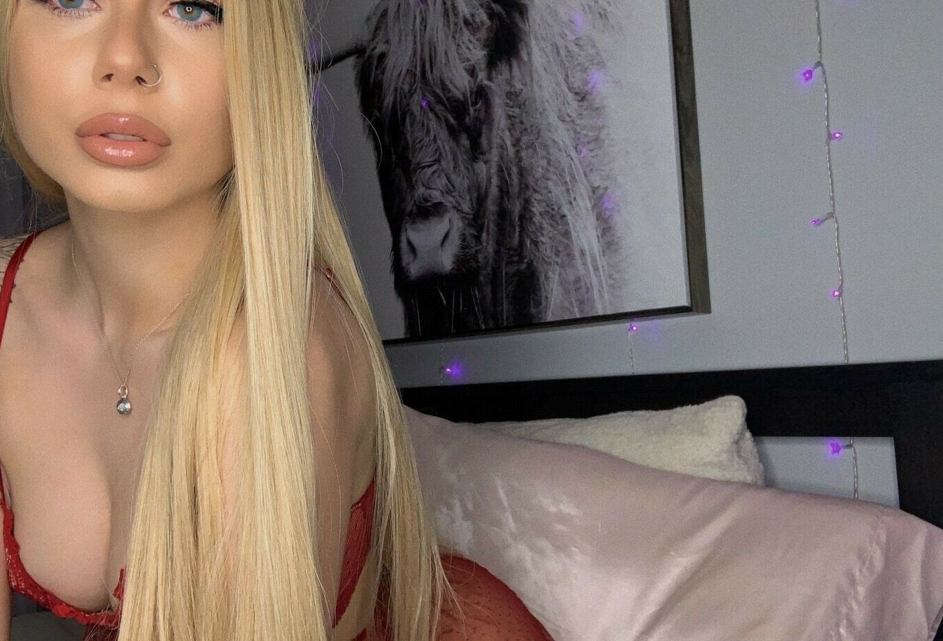Bailey King nude