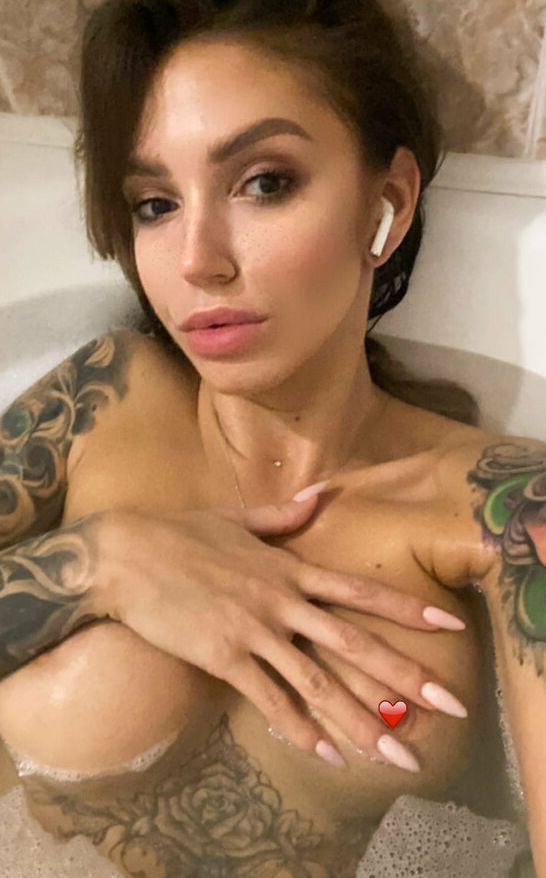 Kate Hazzard nude