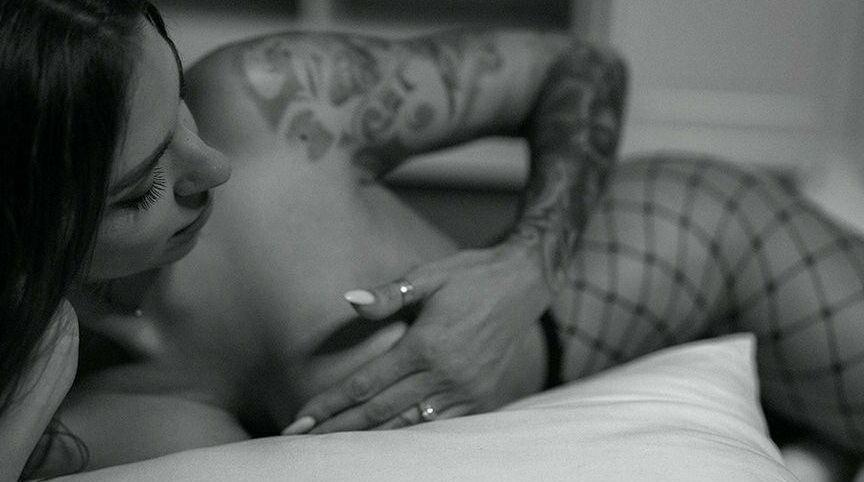 Kate Hazzard nude