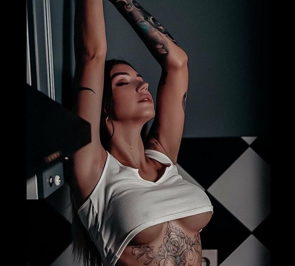 Kate Hazzard nude