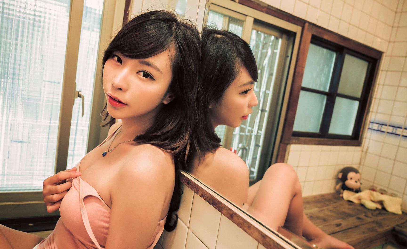 Zoe So nude