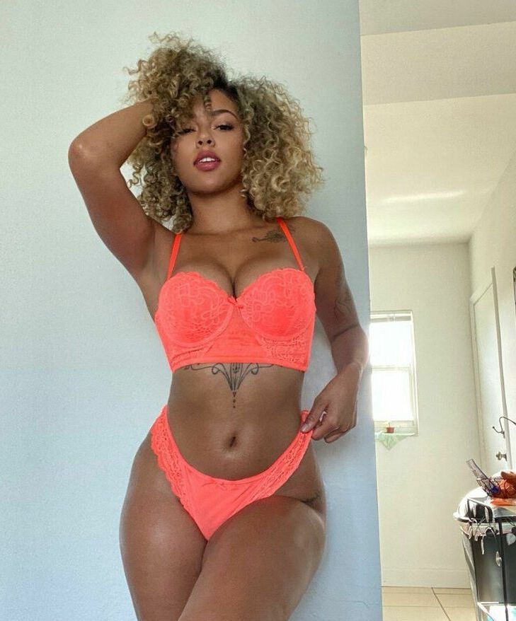 Vanessa Josey nude