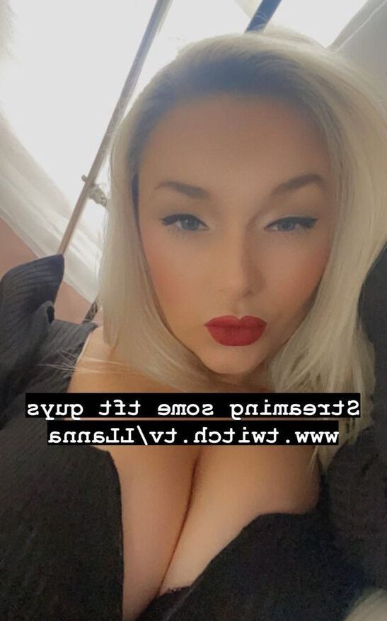 Llannagg nude