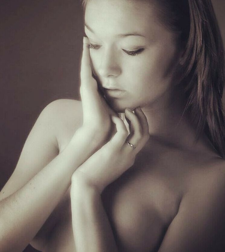 Llannagg nude