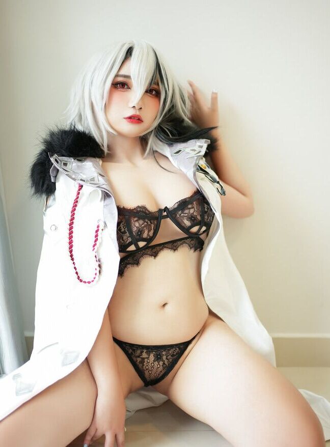 Maria Desu nude