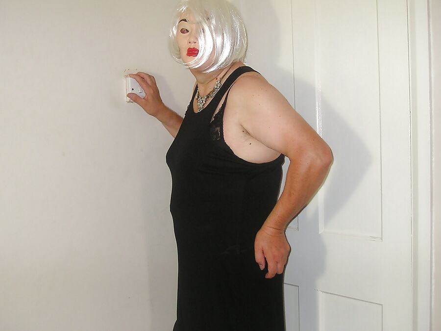 New black long dress