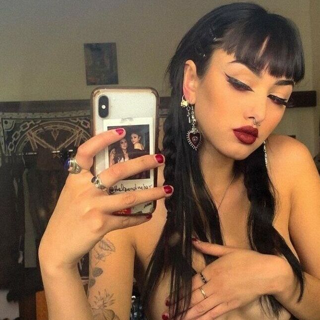Arivalilith nude