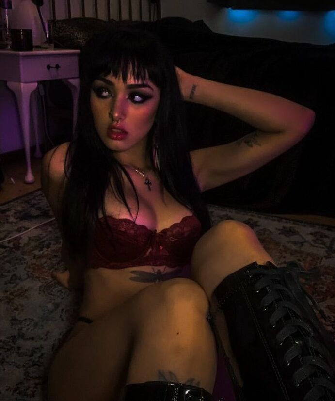 Arivalilith nude