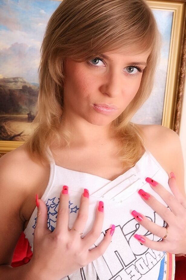 Sexy blonde babe fucks a big cock