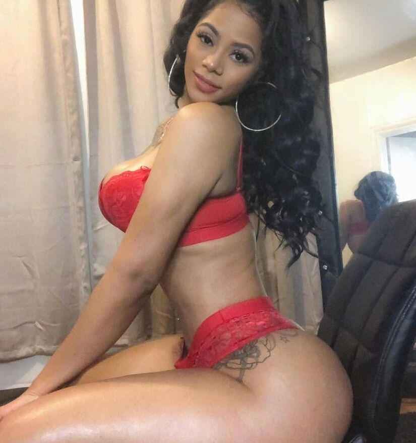 Strella Katt nude