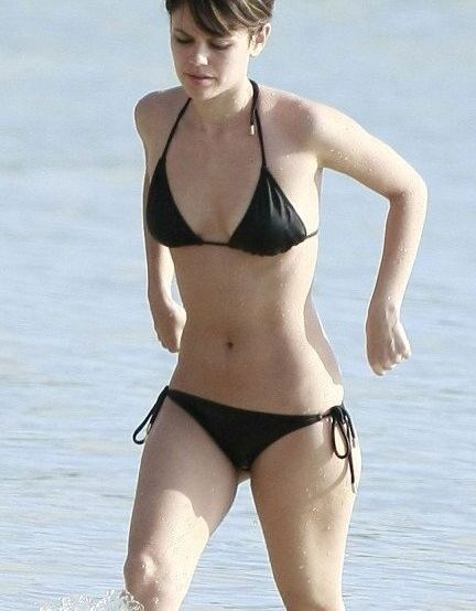 Rachel Bilson nude