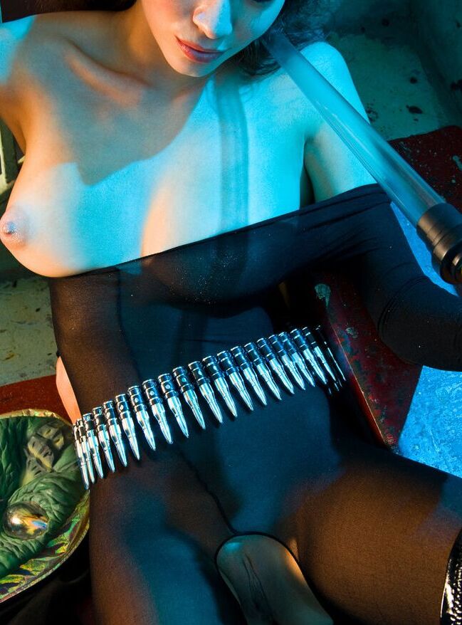 Sarah Jebitsch nude
