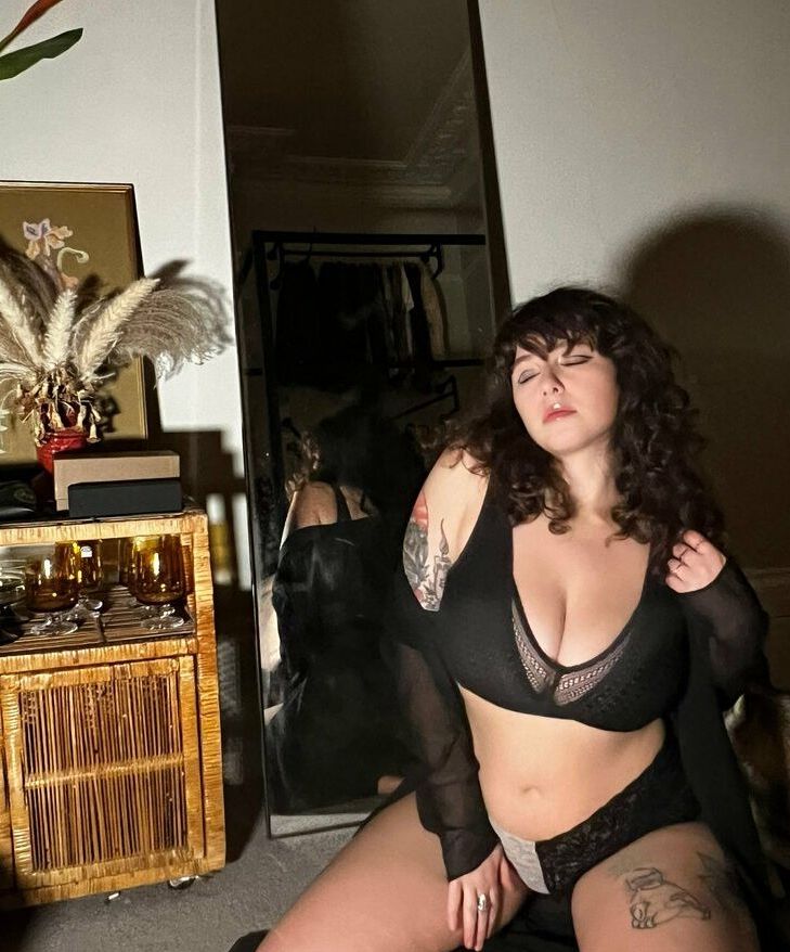 Sophoulla nude