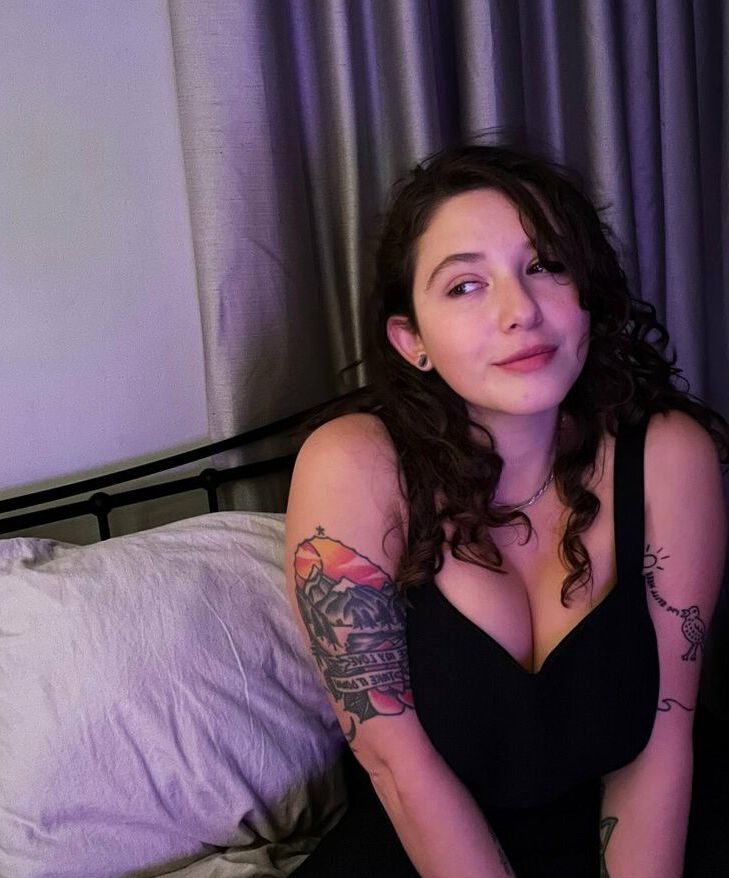 Sophoulla nude