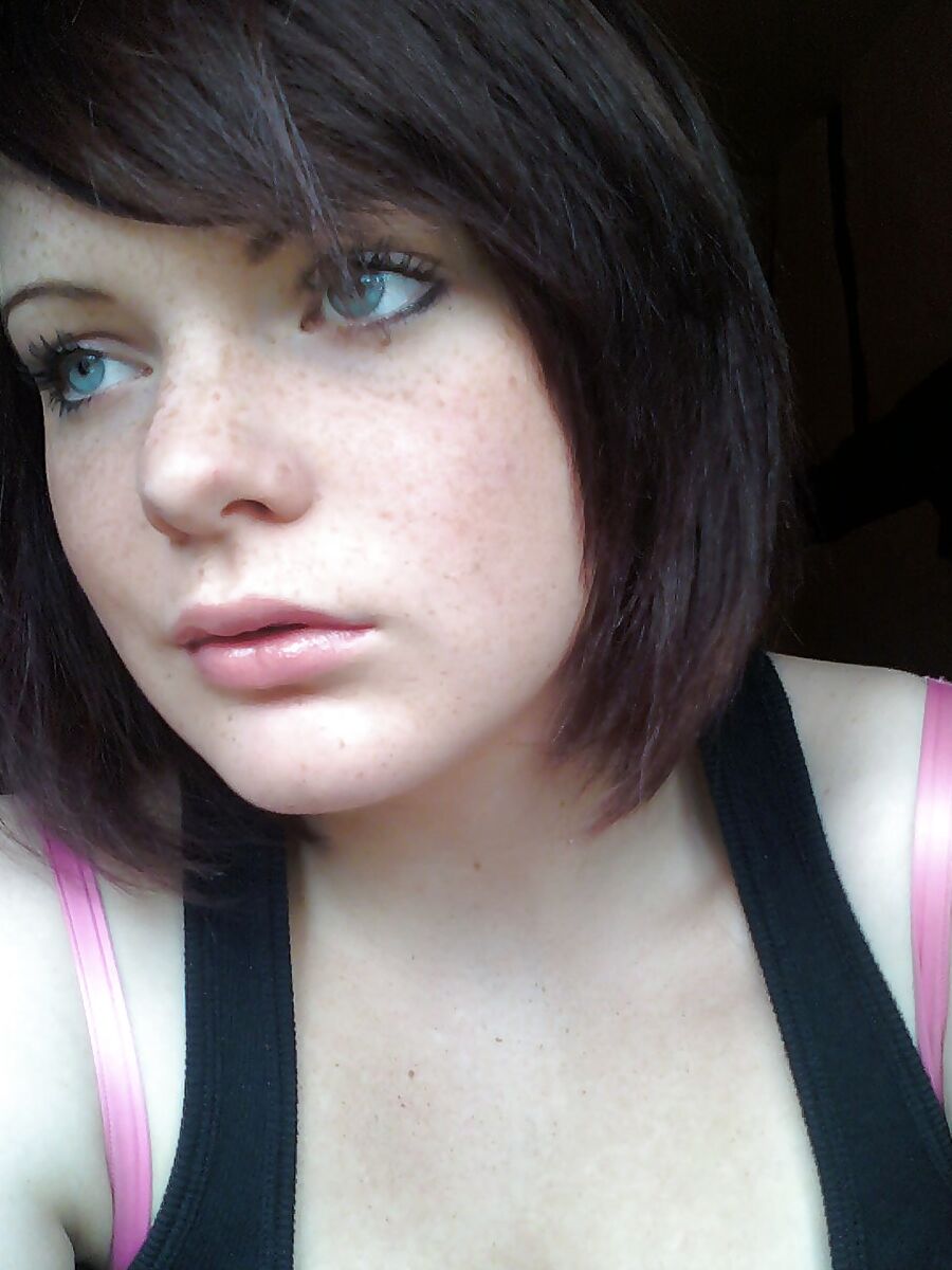 Teen elle pearse from birmingham homemade slut