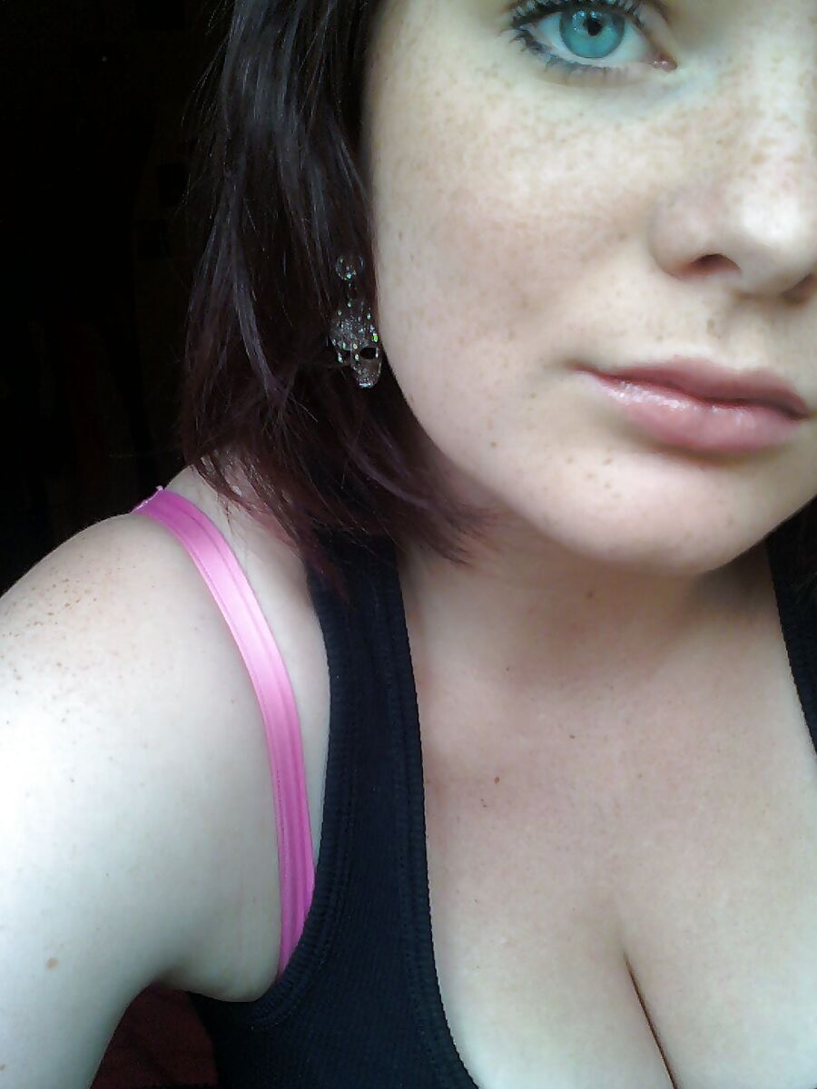 Teen elle pearse from birmingham homemade slut