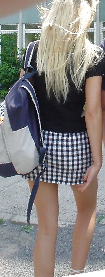 Some Random Candid Pics of Berlin-Schoolgirls