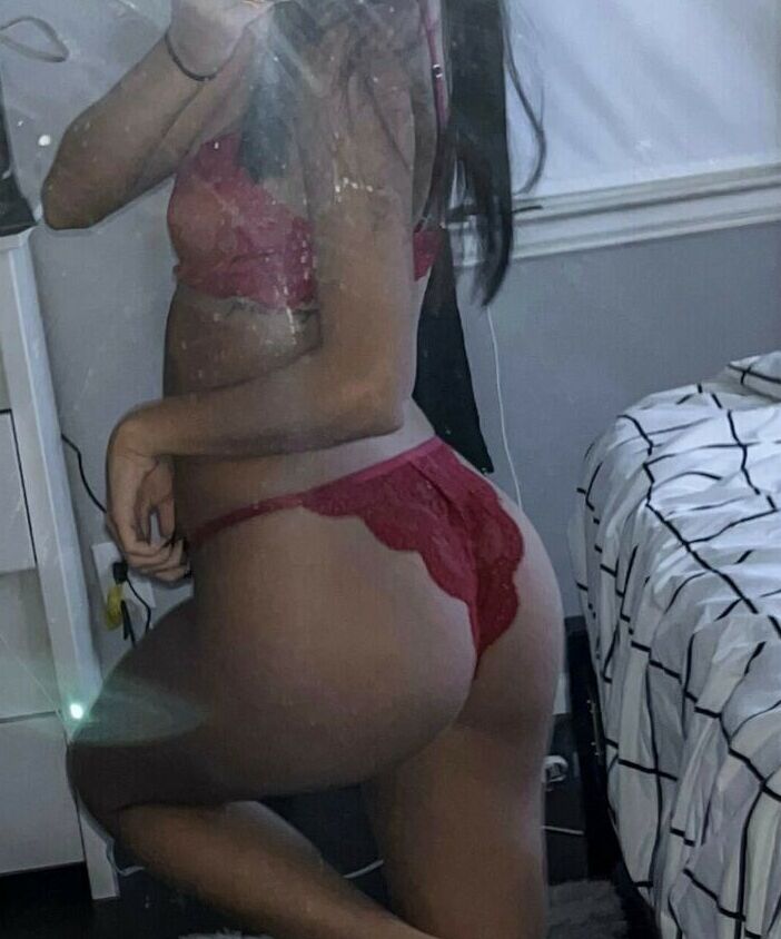 Emilyy Jayye nude