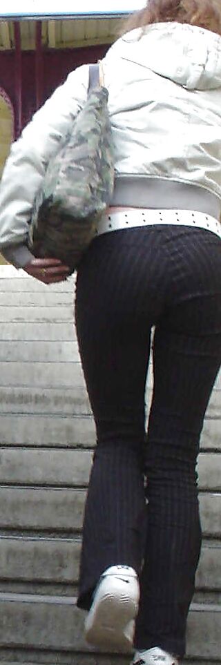 Some Random Candid Pics of Berlin-Schoolgirls