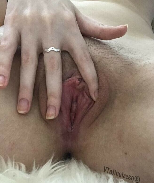 Melvniely Passionite nude