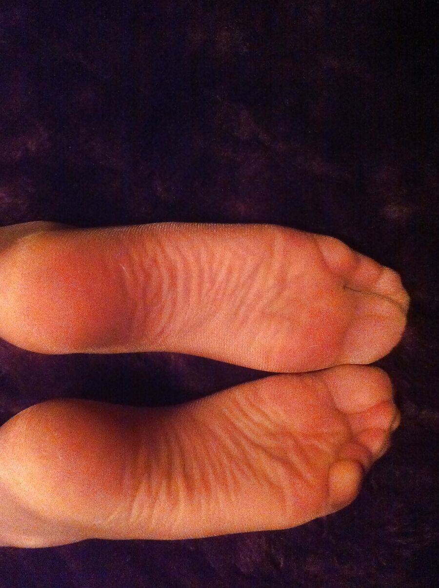 Red toes and nylons