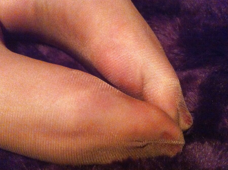Red toes and nylons