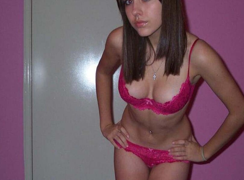 Non-nude hotties