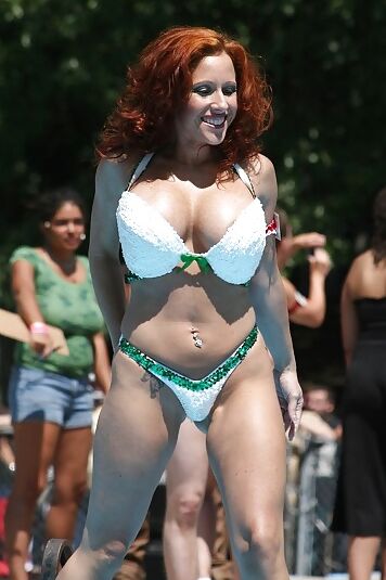 Perfect Redhead Stripper