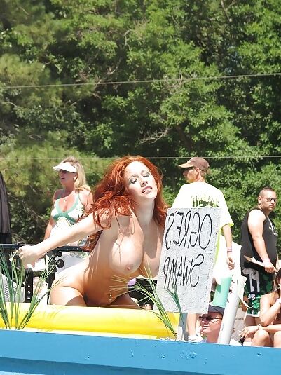 Perfect Redhead Stripper