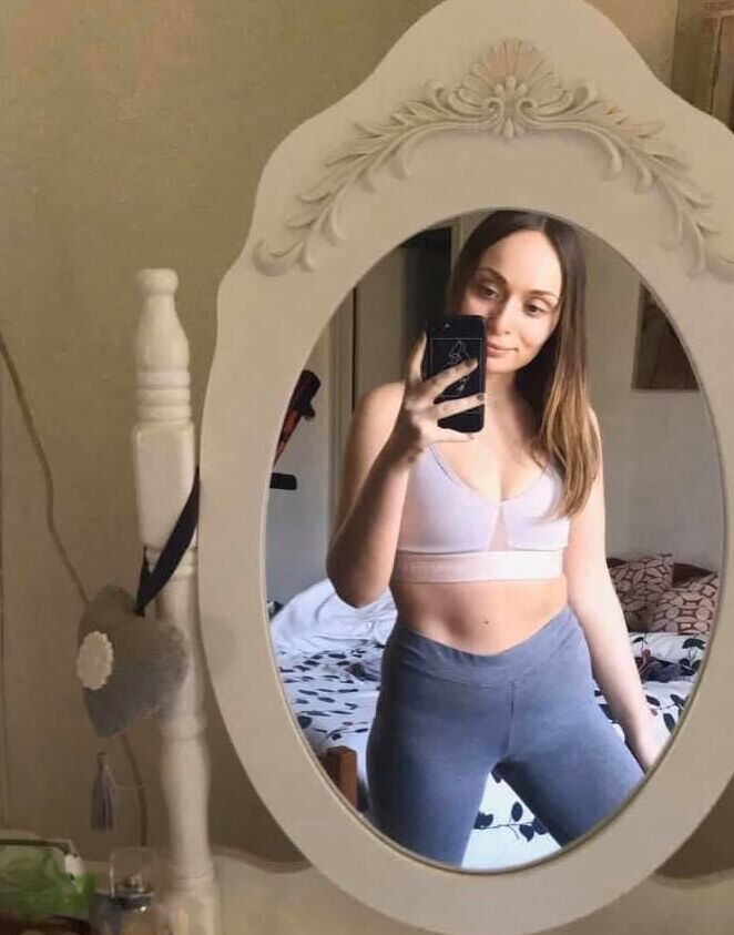 Elena petite salope