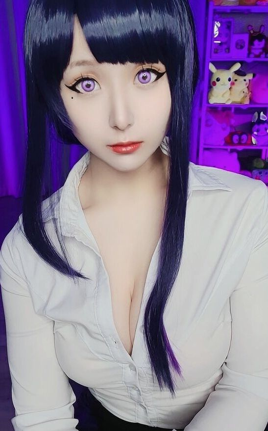 Lewd Cosplayer nude