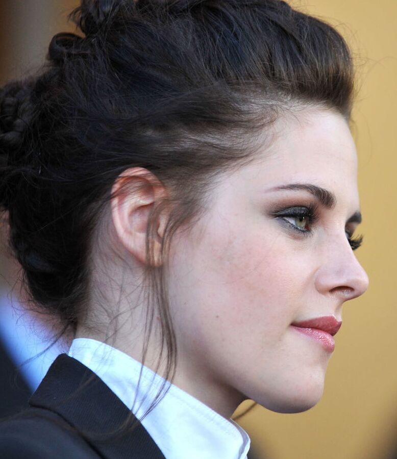 Kristen Stewart is my obsession queen.