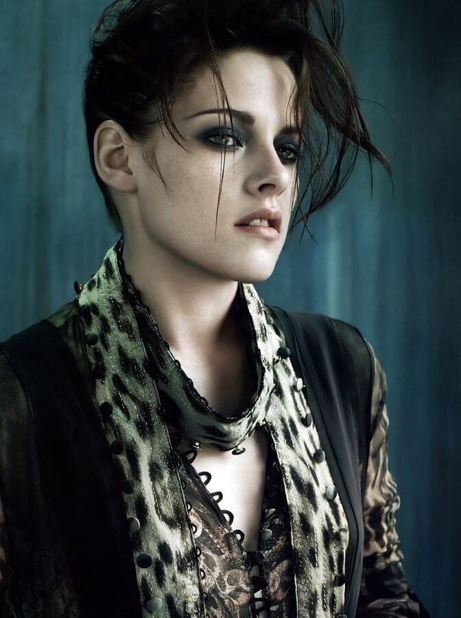 Kristen Stewart is my obsession queen.