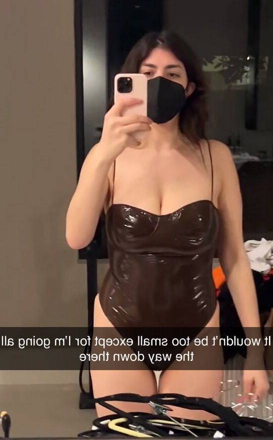 Rachel Levin nude