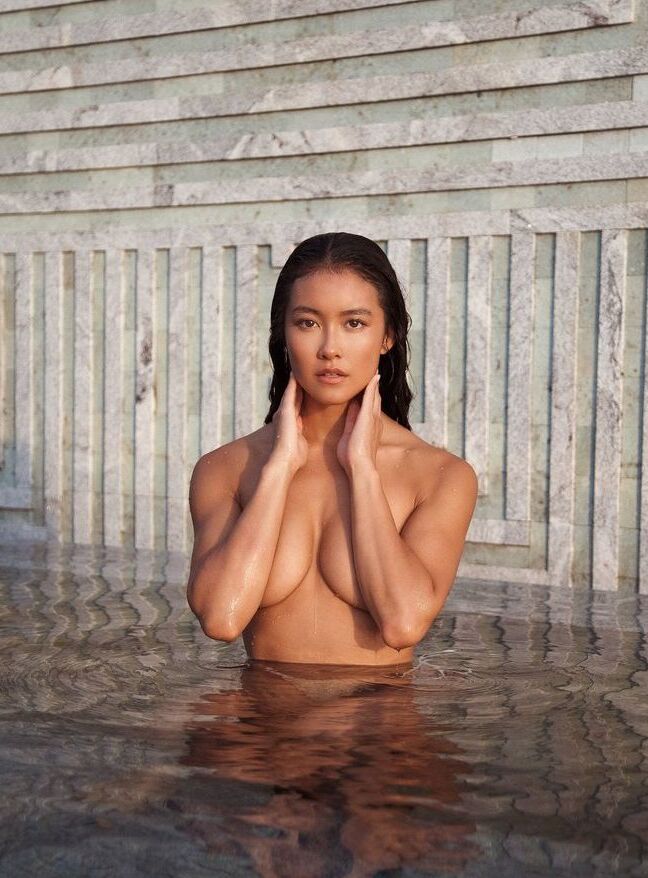 Elainethi nude