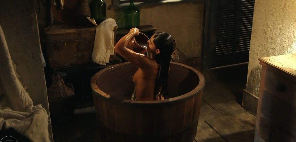 Juliana Paes nude