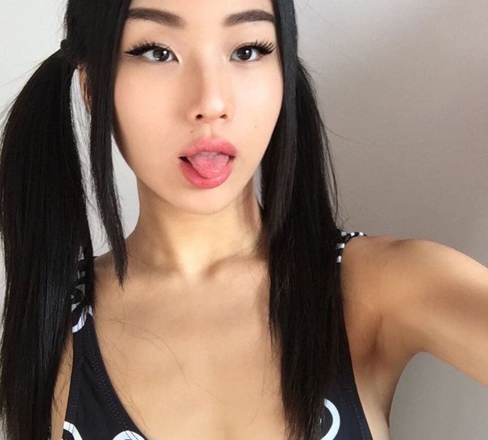 Bambei nude