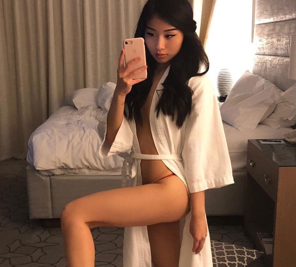 Bambei nude