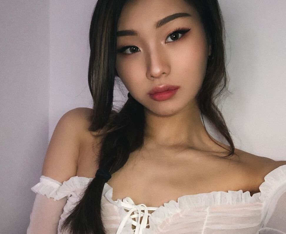 Bambei nude