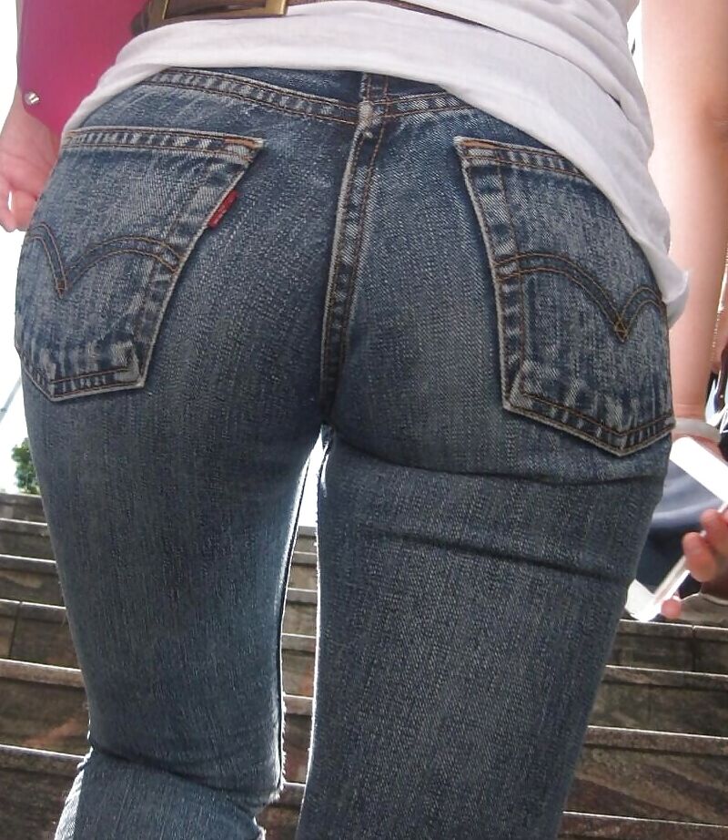 Ass In Tight Jeans