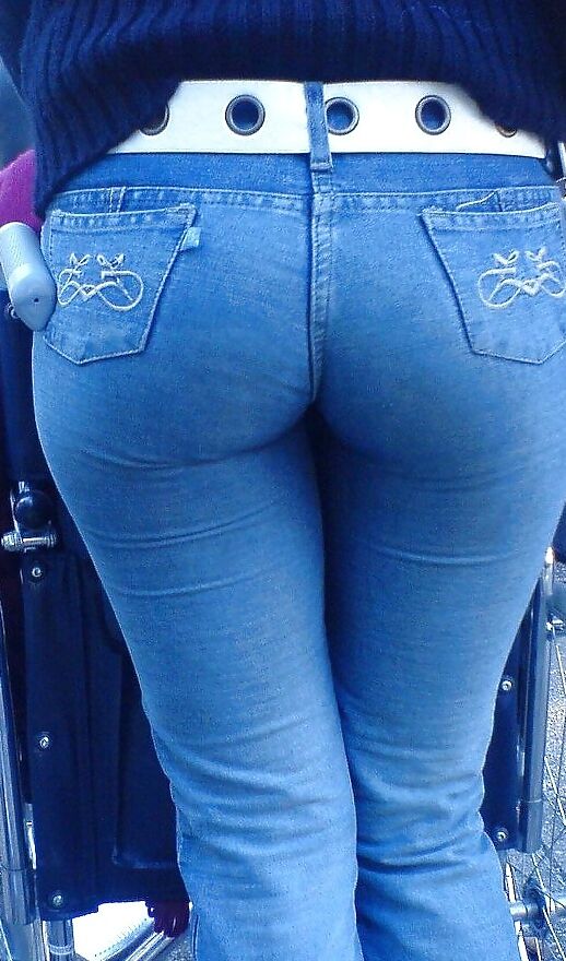 Ass In Tight Jeans