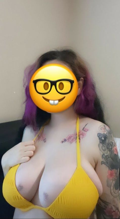 Yuricosplayer nude