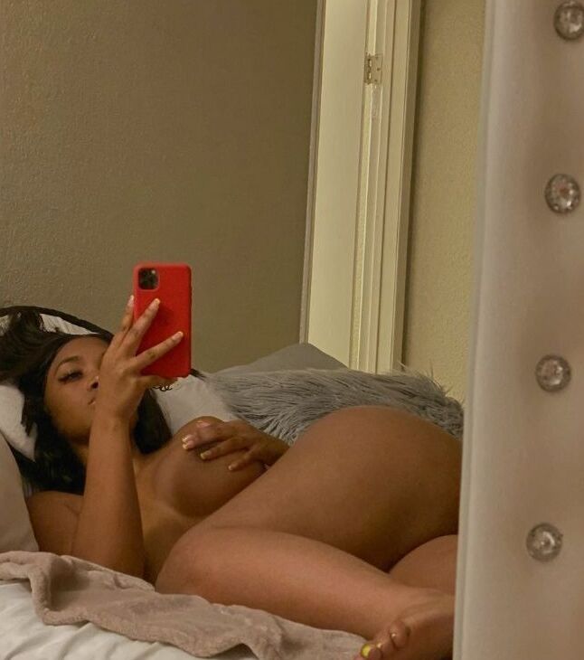 Mayberrychynna nude