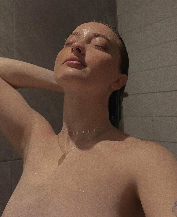 Sophie Carson nude